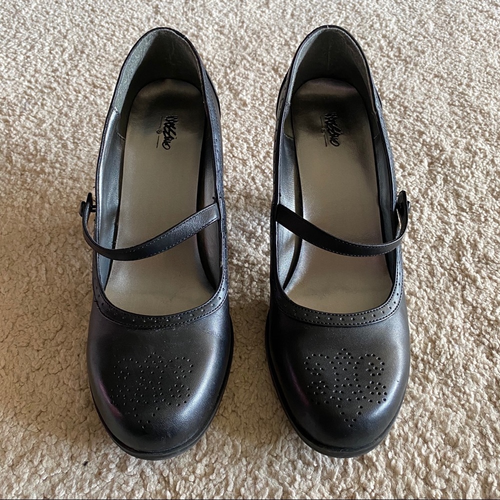Little Black Heel